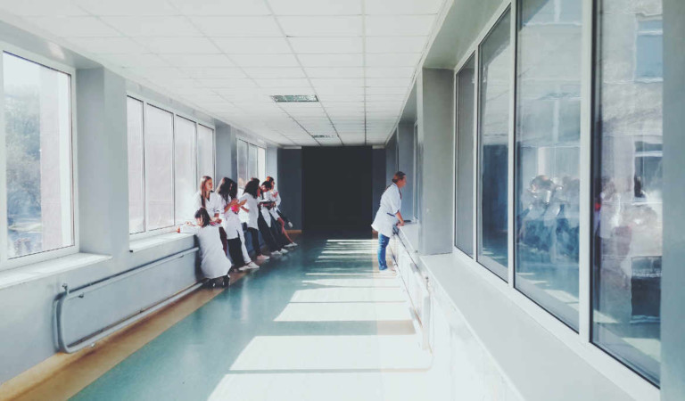 Non si arresta il numero di decessi in Piemonte. 72 nella giornata di oggi. Circa 8500 contagi Non si arresta il numero di decessi in Piemonte. 72 nella giornata di oggi. Circa 8500 contagi