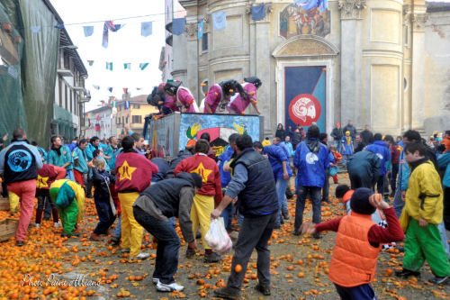  Un momento del Carnevale di Albiano d'Ivrea