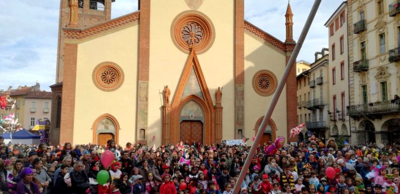  Un momento del Carnevale di Pinerolo