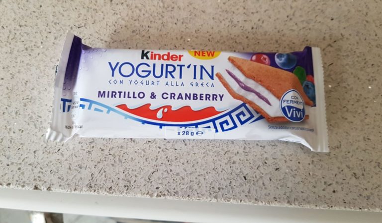 Kinder Yogurt’in Mirtillo e Cranberry. L’ho testata per voi. Ecco la mia impressione Kinder Yogurt’in Mirtillo e Cranberry. L’ho testata per voi. Ecco la mia impressione