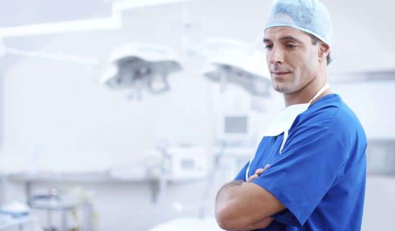 Un (altro) angelo a Torino. Il cardiologo che giorno e notte lotta contro il Coronavirus Un (altro) angelo a Torino. Il cardiologo che giorno e notte lotta contro il Coronavirus