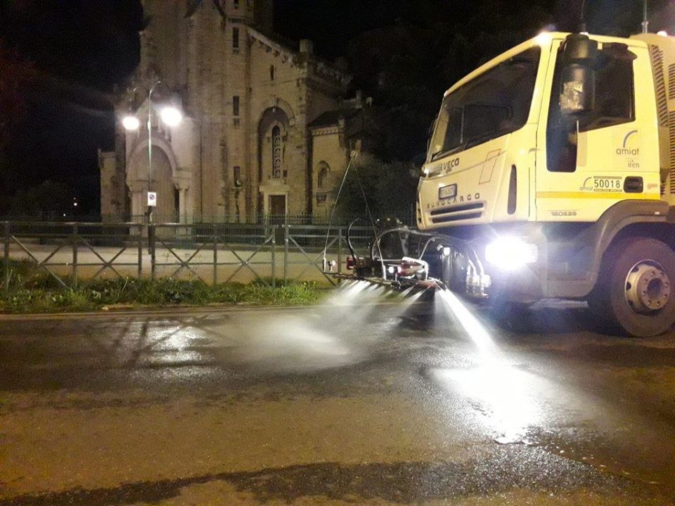 Amiat igienizzazione strade Torino