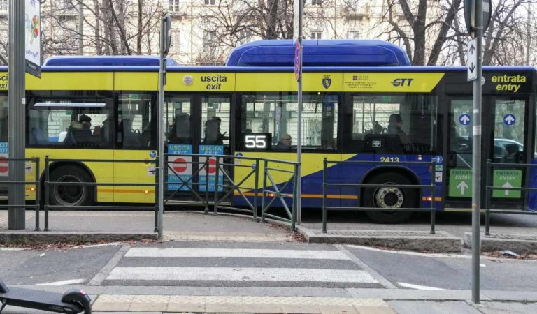 Torino, attenzione alle linee GTT che variano il percorso dal 29 maggio al 18 settembre 2020 Torino, attenzione alle linee GTT che variano il percorso dal 29 maggio al 18 settembre 2020