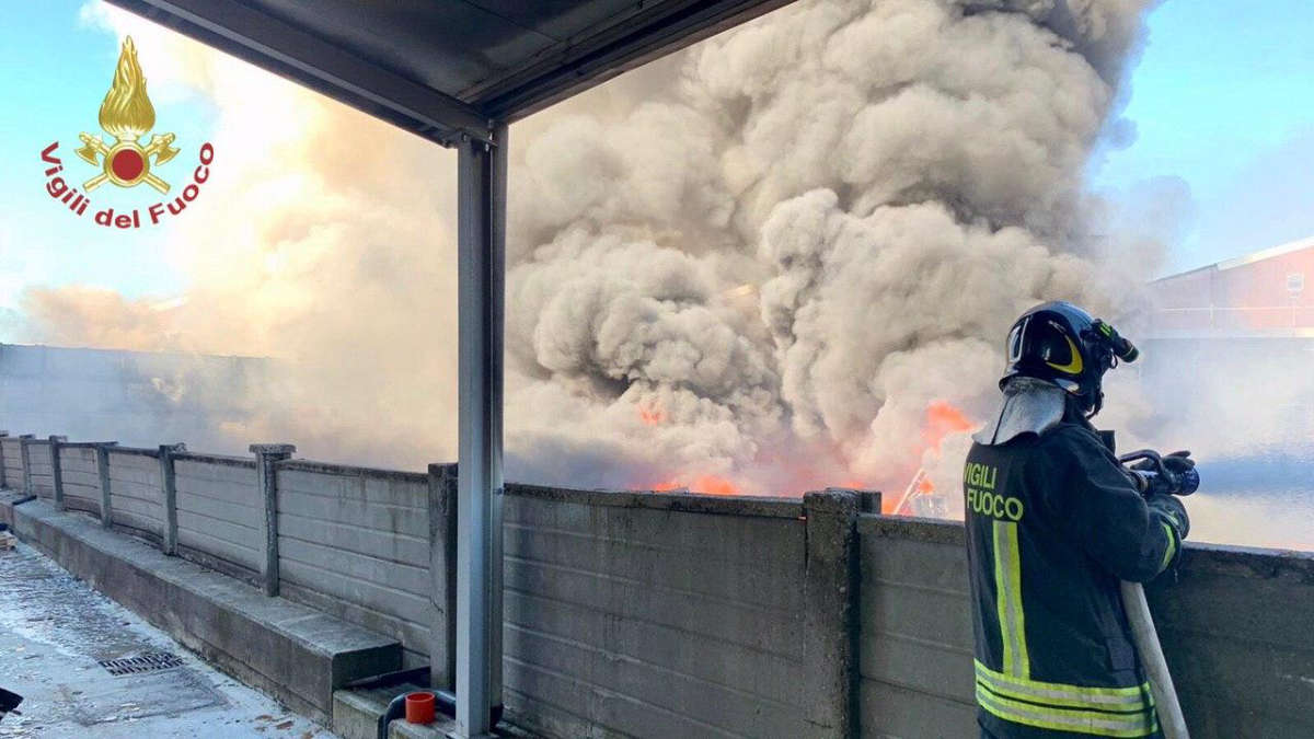 Incendio a Settimo Torinese