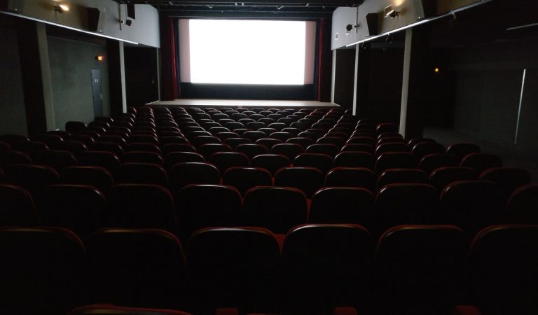 Dal 6 luglio al 6 agosto si svolgerà “un’estate al cinema” organizzata dal museo del cinema e dal cineteatro Monterosa Dal 6 luglio al 6 agosto si svolgerà “un’estate al cinema” organizzata dal museo del cinema e dal cineteatro Monterosa