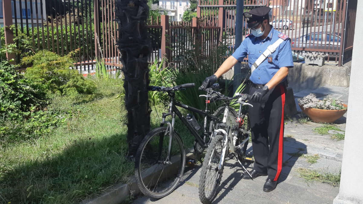 Carabinieri arrestano tre ladri di bici