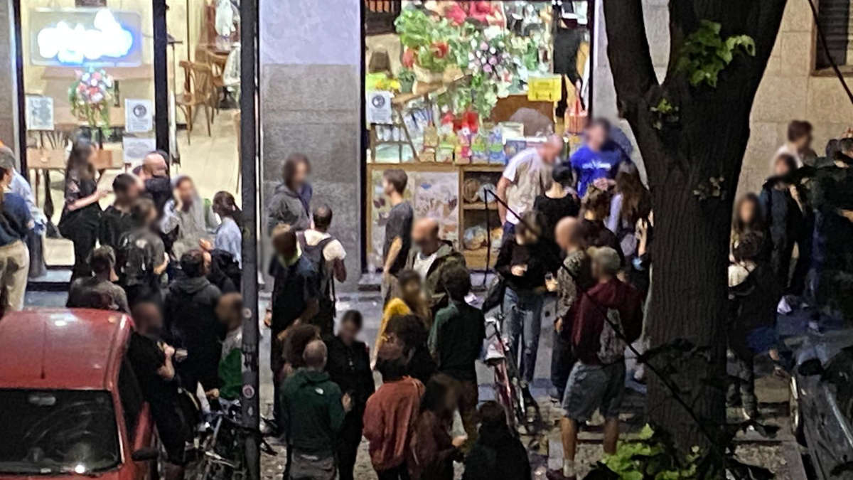 Movida in corso Brescia a Torino