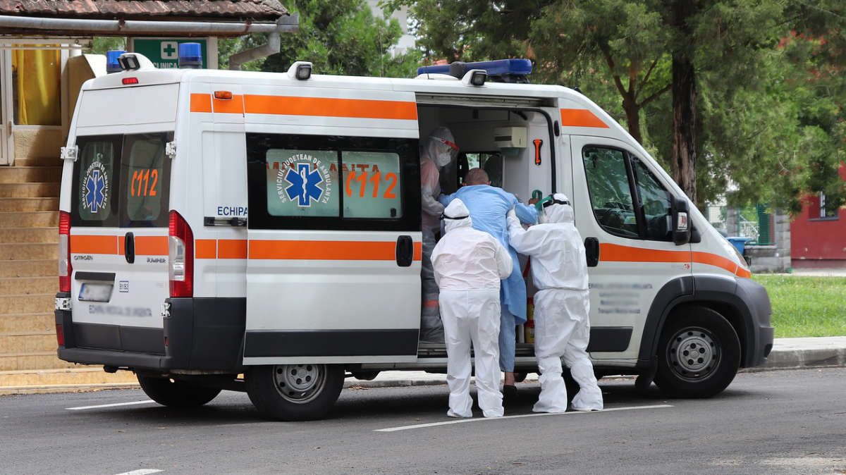 Medici chiedono lockdown immediato a Torino