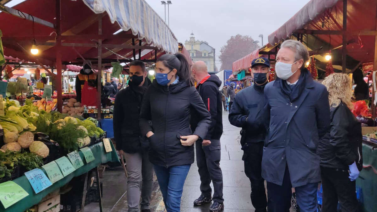 Esteso a Torino l'orario dei mercati