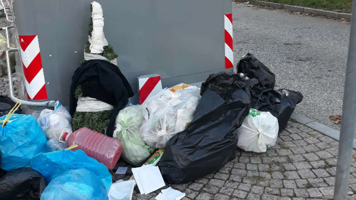 Isole ecologiche e rifiuti a Torino