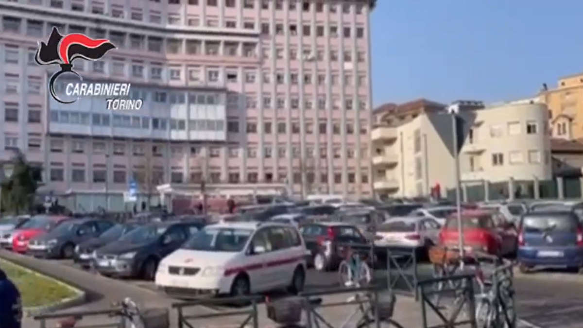 Parcheggiatore abusivo arrestato a Torino