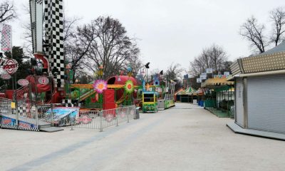 Manifestazione Luna park in piazza Castello