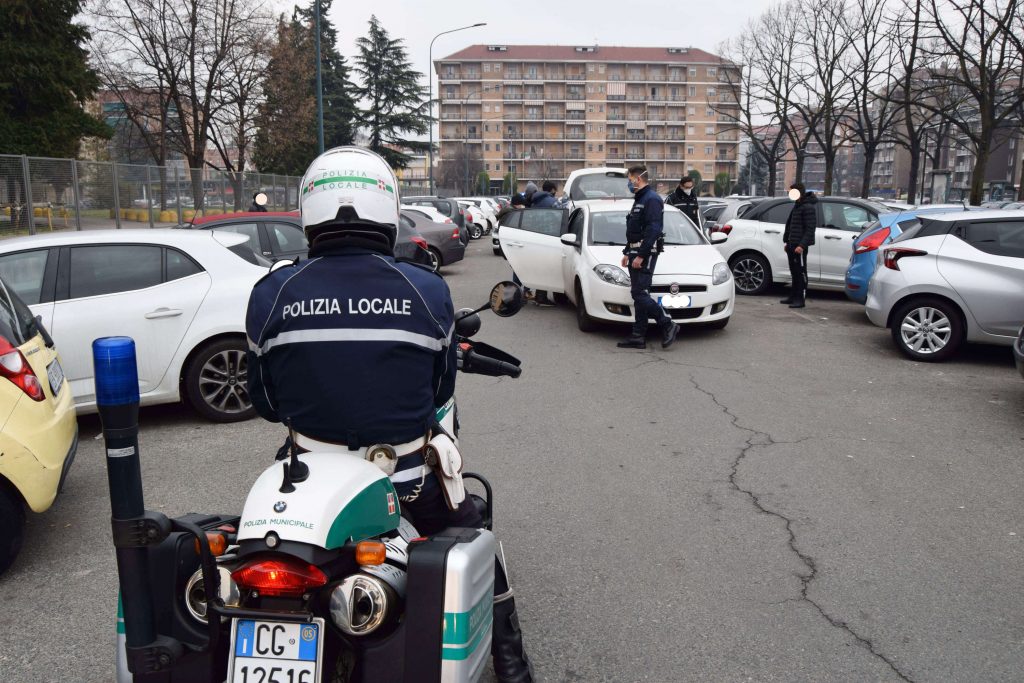 Parcheggiatori abusivi Torino