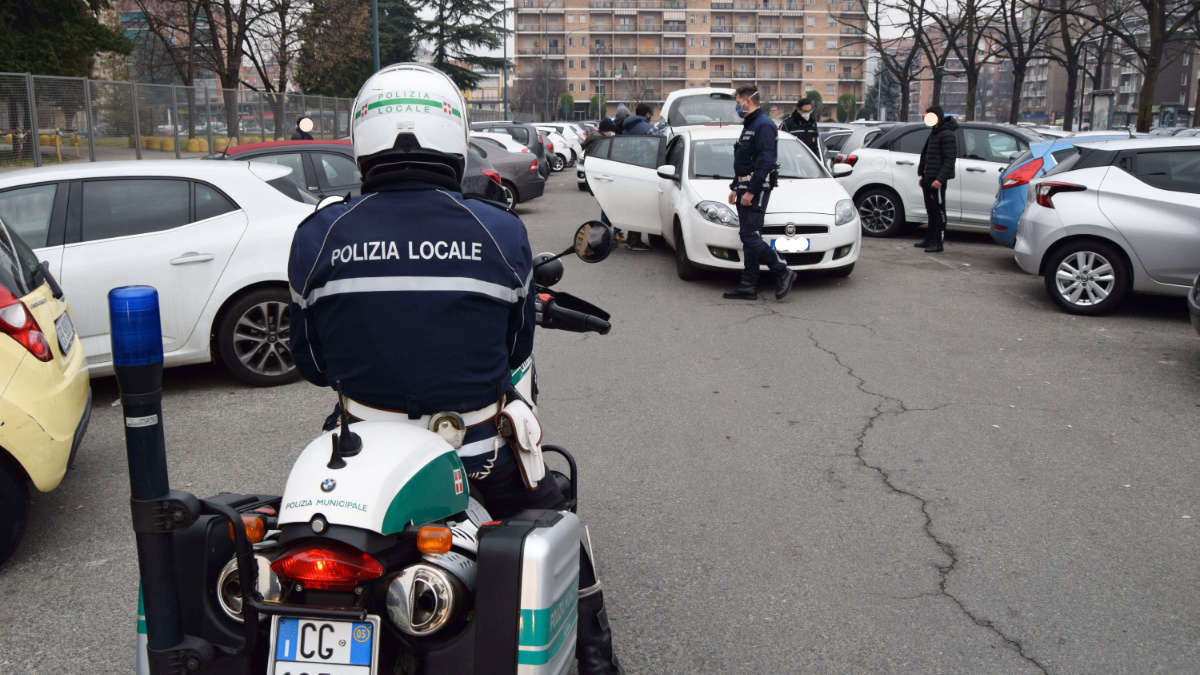 Parcheggiatori abusivi Torino