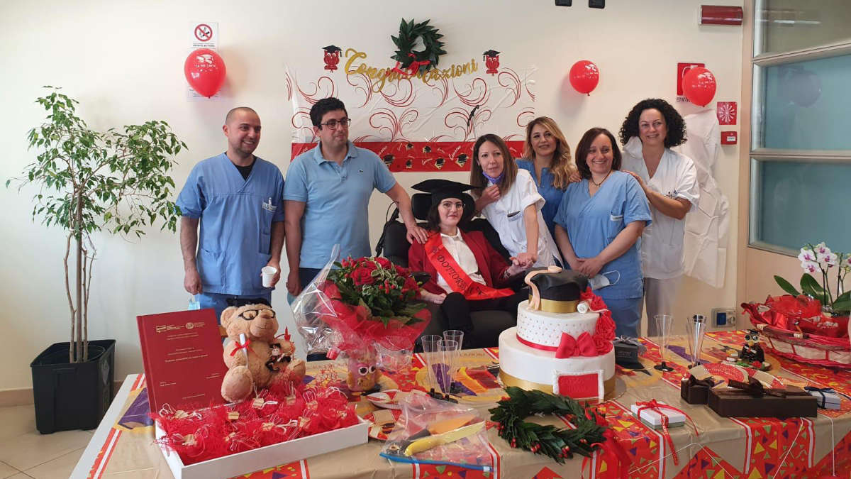 Alessia si laurea in ospedale