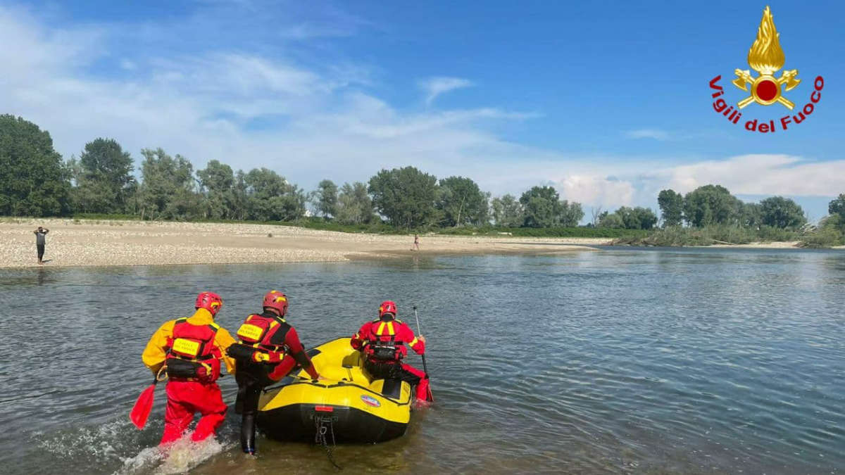 Vigili del Fuoco sul fiume Sesia